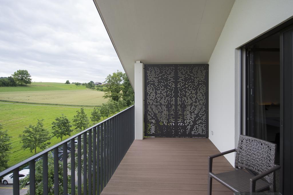 Small Luxury Hotel Wellnesshotel Golfpanorama Lipperswil Exterior photo