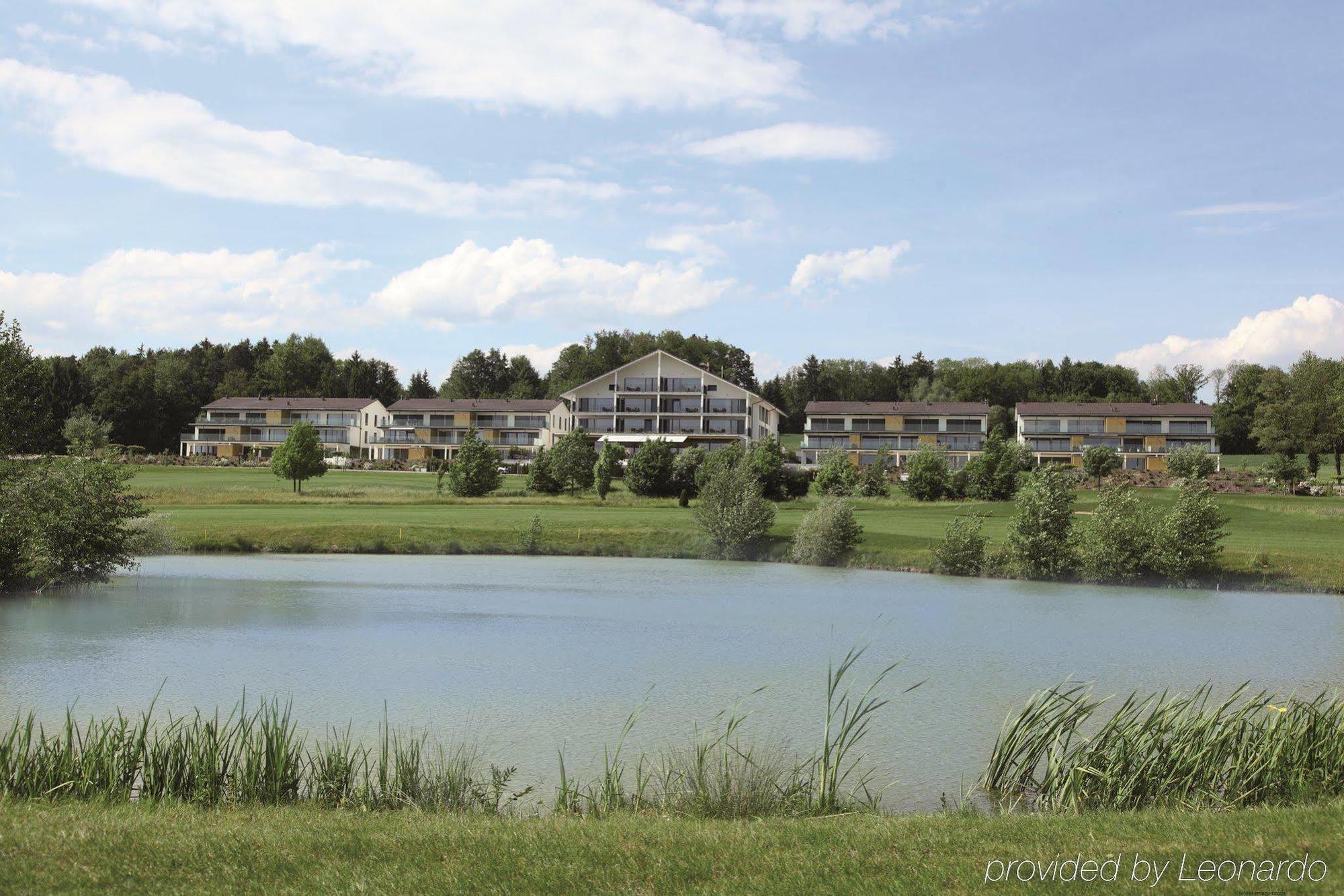 Small Luxury Hotel Wellnesshotel Golfpanorama Lipperswil Exterior photo