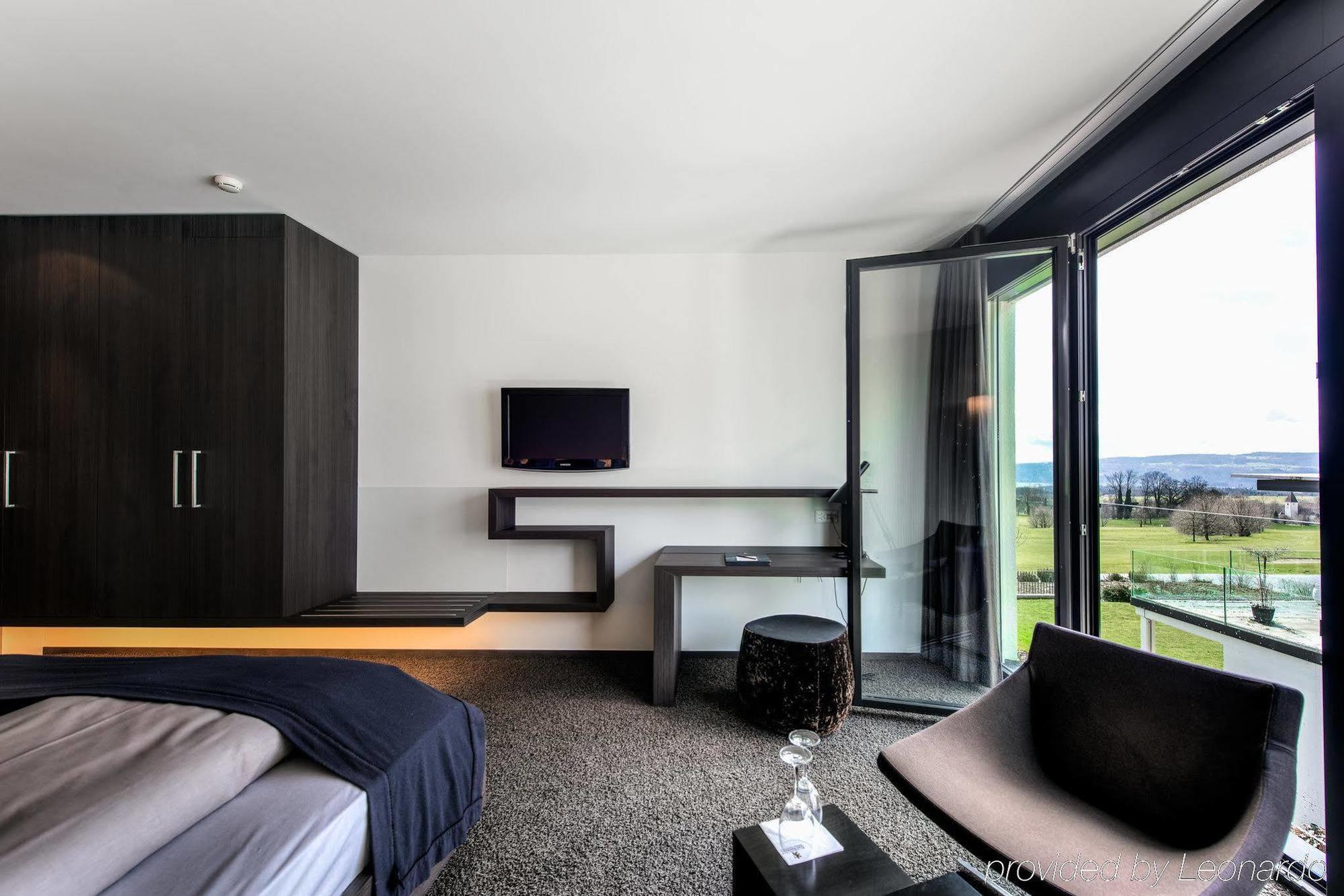 Small Luxury Hotel Wellnesshotel Golfpanorama Lipperswil Exterior photo